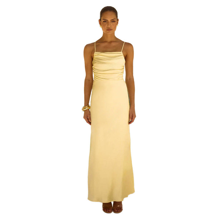 Robe maxi élégante pour femmes avec effet froncé sophistiqué et bretelles spaghetti Levoire