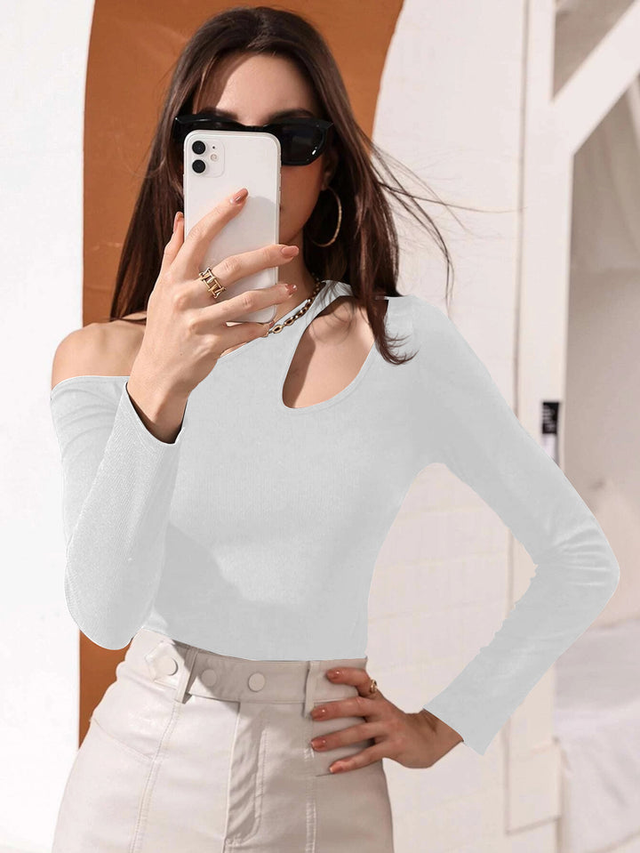 Haut asymétrique à manches longues pour femmes avec découpe élégante Levoire