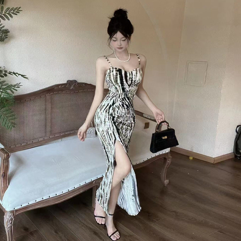 Levoire | Robe bodycon à bretelles spaghetti imprimée remarquable Raidoitus