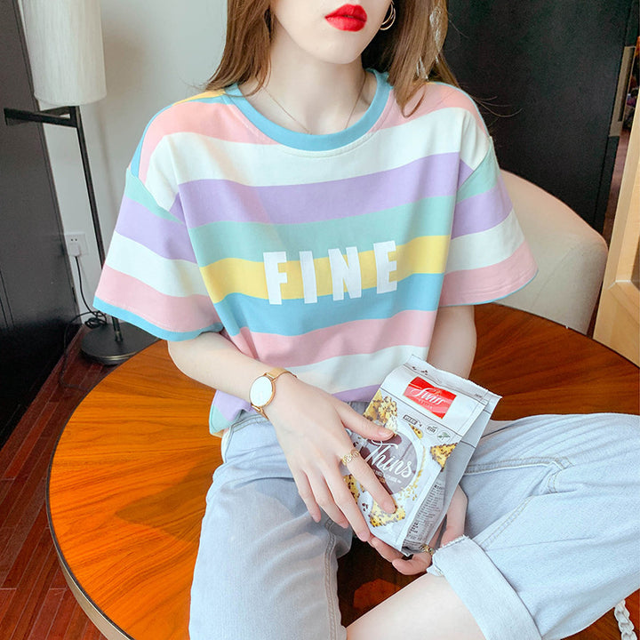 T-shirt femme avec motif rayé coloré et lettrage créatif Levoire
