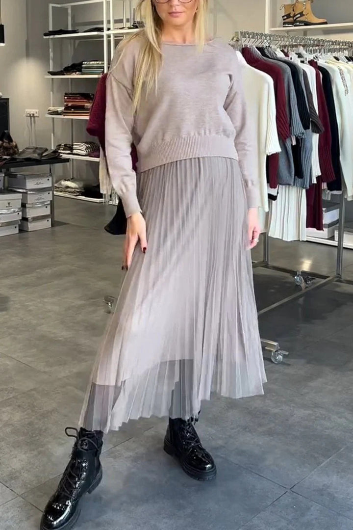 Robe maxi plissée pour femmes avec superposition élégante et haut chic Levoire