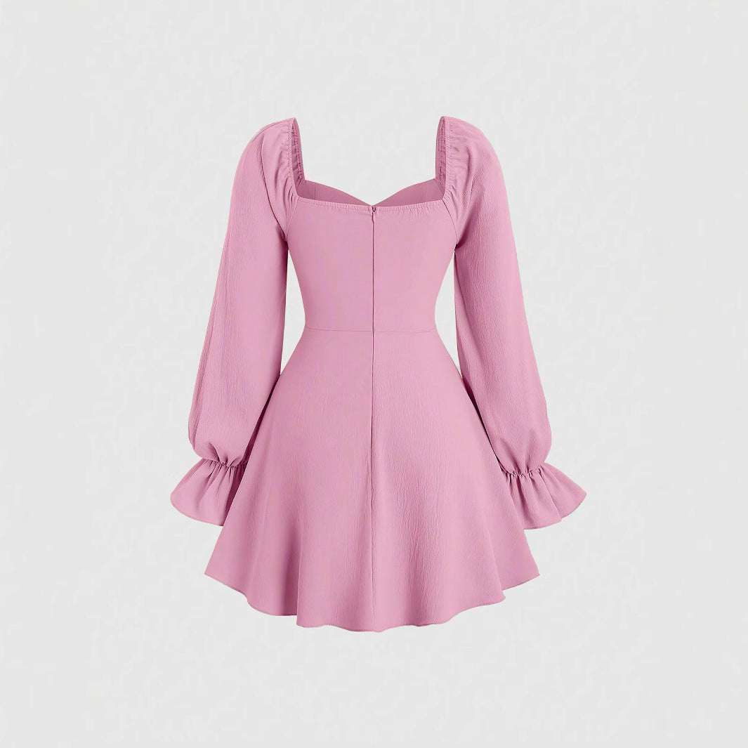 Robe mini femme avec manches bouffantes et décolleté en cœur chic Levoire