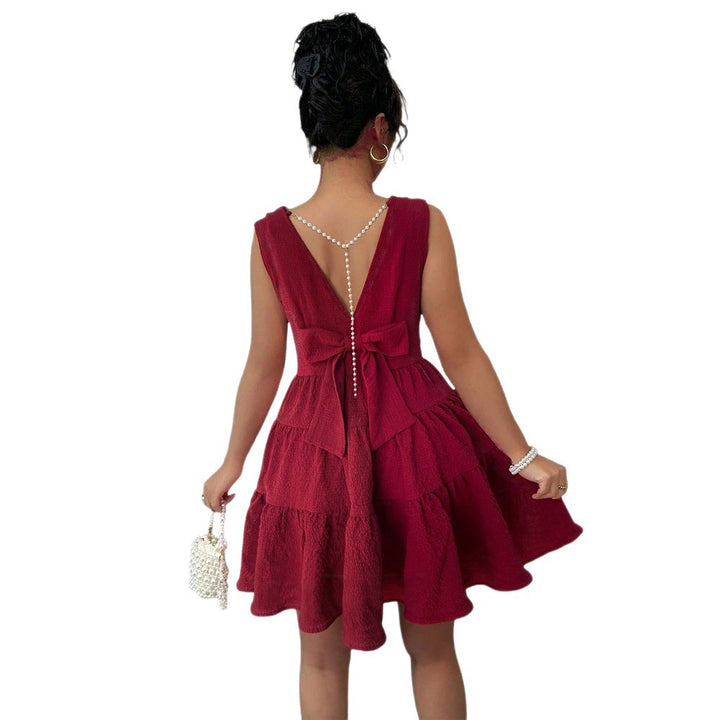Robe d'été aérienne pour femme avec un élégant décolleté en V et un ourlet volé Levoire