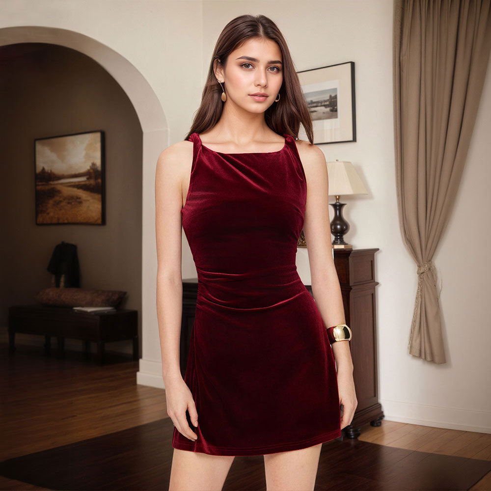 Robe mini pour femmes en velours luxueux avec drapage chic Levoire
