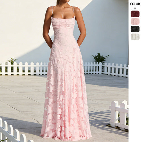 Robe maxi de haute qualité pour femmes avec un motif floral scintillant et des bretelles spaghetti élégantes Levoire