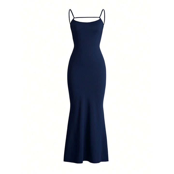 Robe maxi femme avec design dénudé des épaules et détails de lacets raffinés Levoire