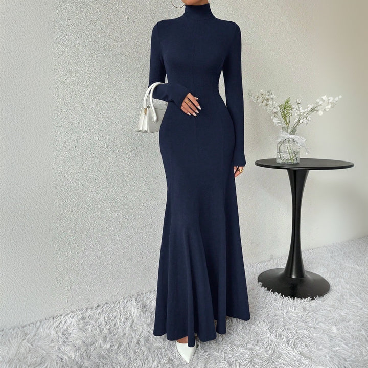 Robe maxi élégante pour femme à manches longues avec col haut et ourlet évasé Levoire