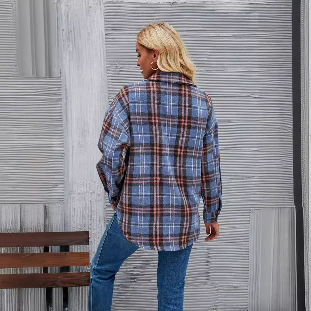 Chemise en flanelle pour femmes avec motif à carreaux et design de poche pratique Levoire