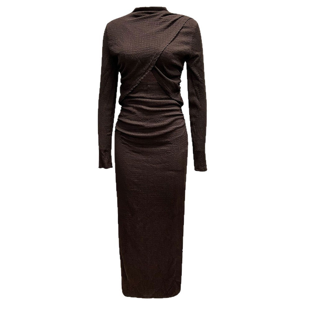 Robe portefeuille pour femmes avec une fente sophistiquée et de longues manches élégantes Levoire