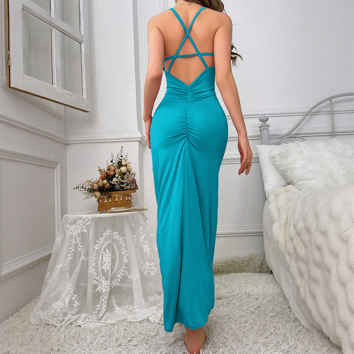 Robe en tricot pour femmes avec des bretelles étroites et une silhouette ajustée Levoire