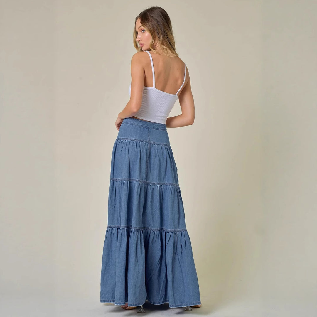 Robe maxi pour femmes au style décontracté et avec des volants volumineux Levoire