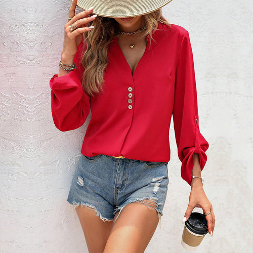 Blouse pour femmes avec des détails de boutons élégants et un chic col en V Levoire
