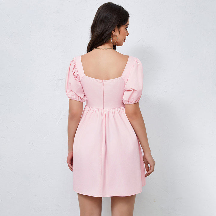Robe décontractée pour femmes avec des manches bouffantes et un élégant drapé Levoire