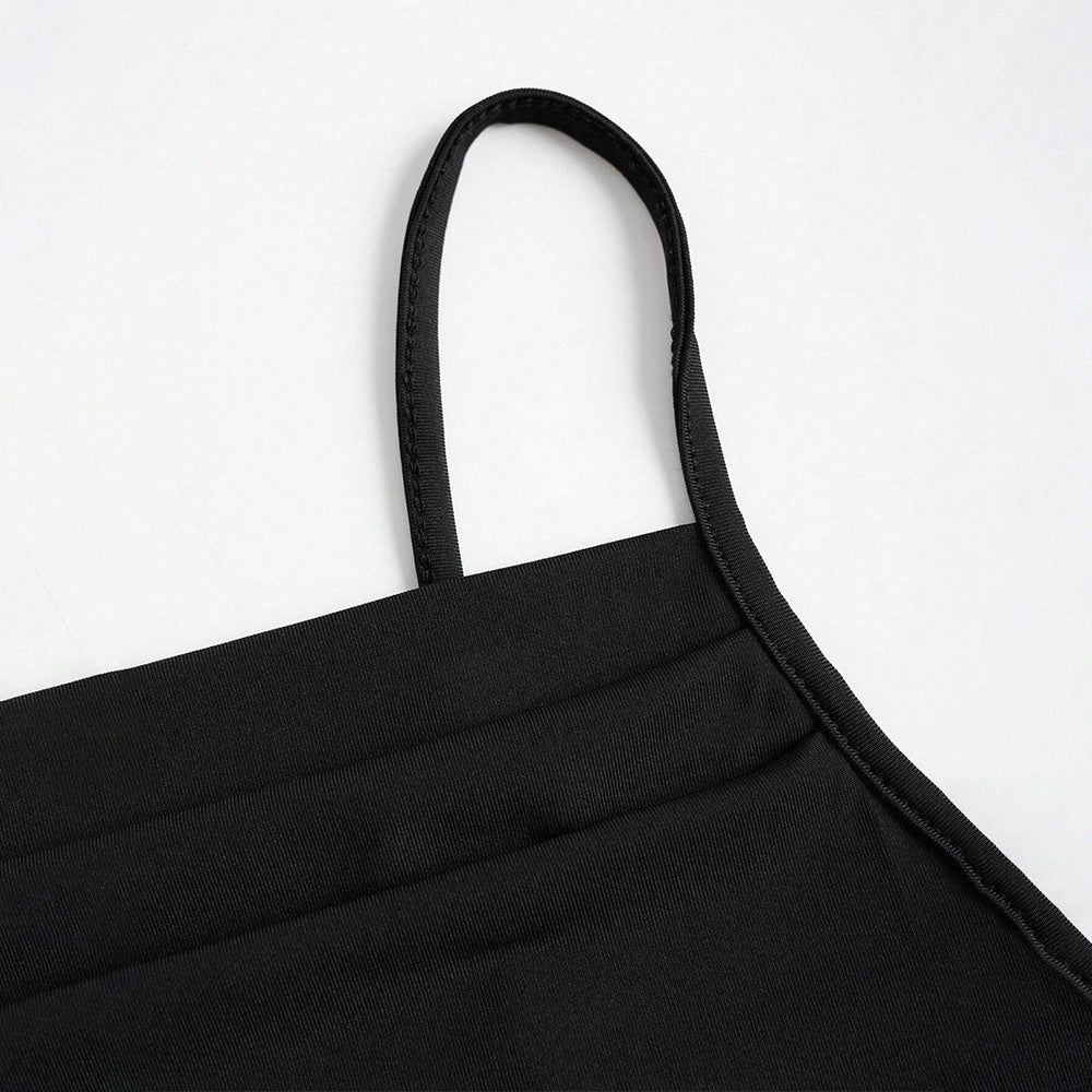 Robe maxi pour femmes avec des plis élégants et des bretelles hors des épaules Levoire