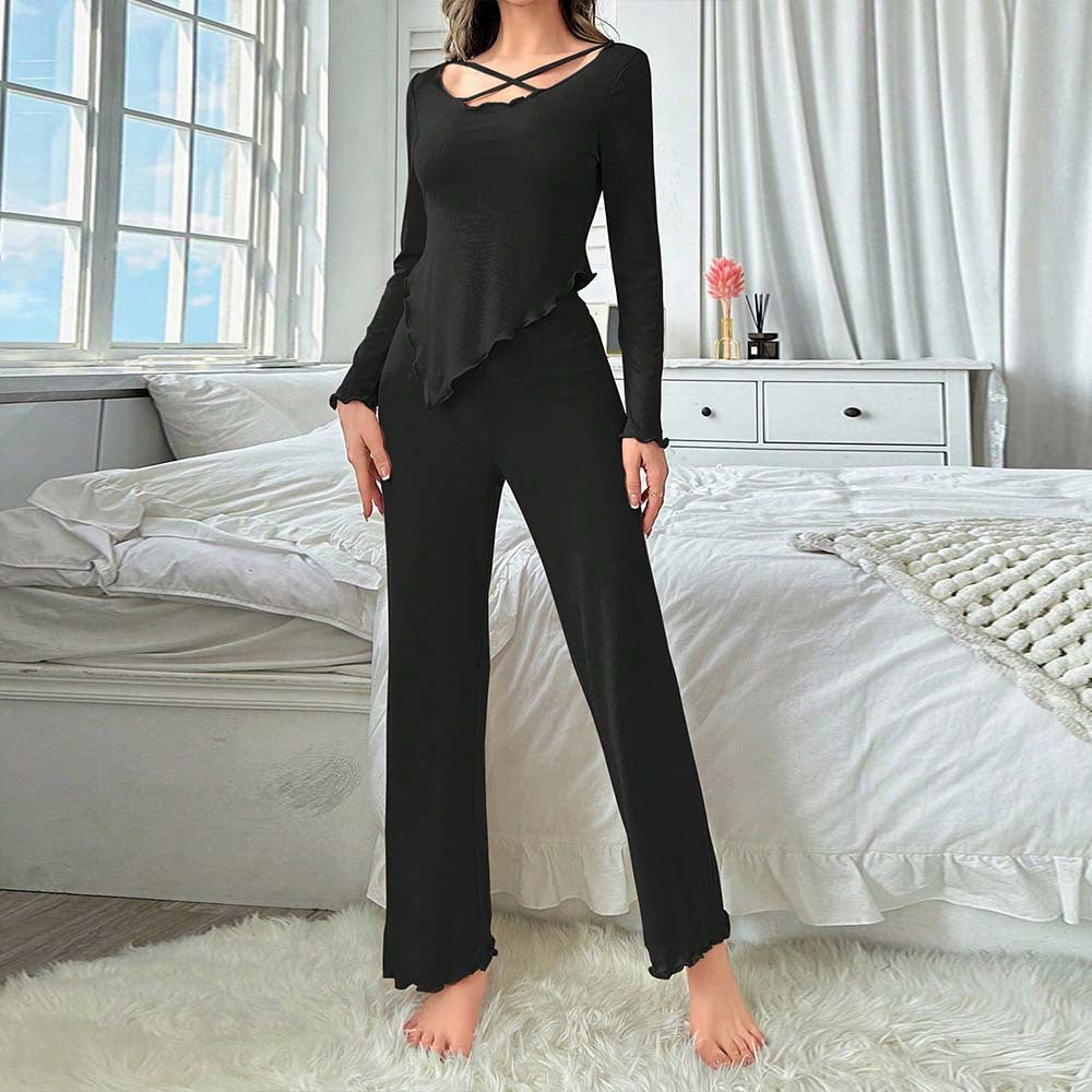 Ensemble de loungewear pour femmes avec découpes raffinées et ourlets rehaussés Levoire