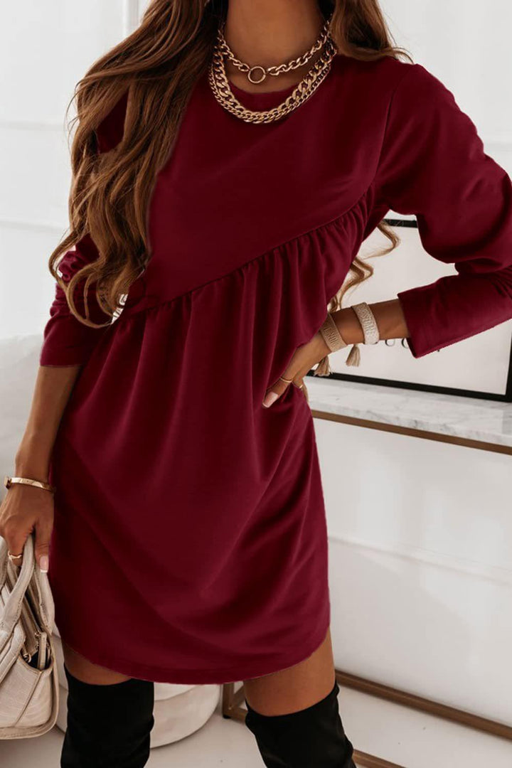 Robe d'été décontractée pour femmes avec un design élégant à volants et une coupe moderne Levoire
