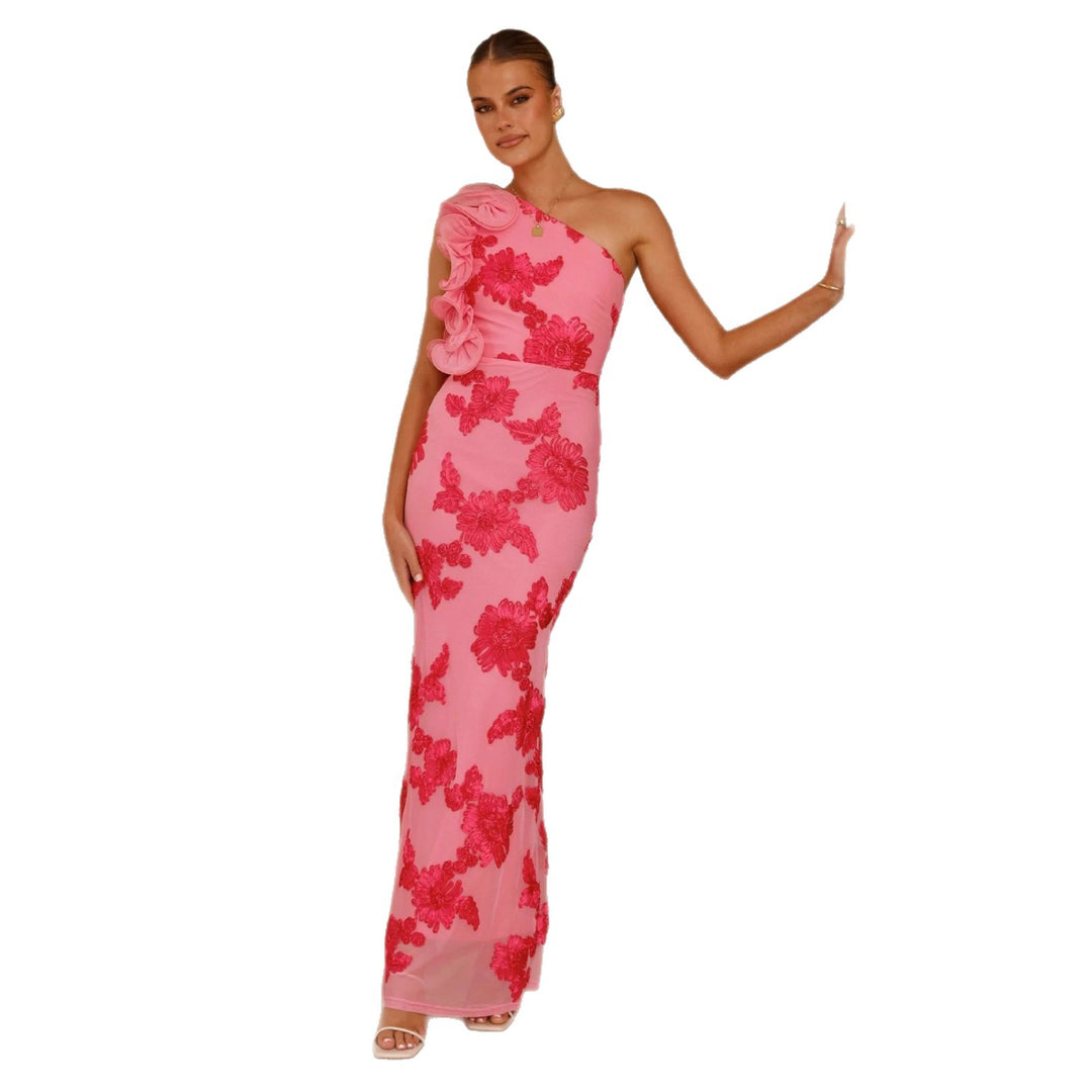 Robe de soirée élégante pour femmes avec bretelle asymétrique et appliques florales Levoire