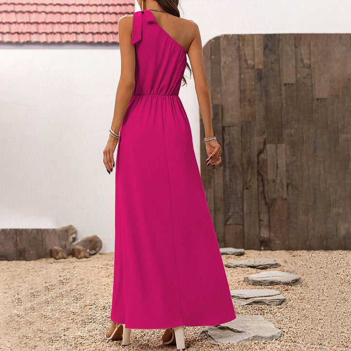 Robe maxi femme avec décolleté asymétrique et fente élégante Levoire