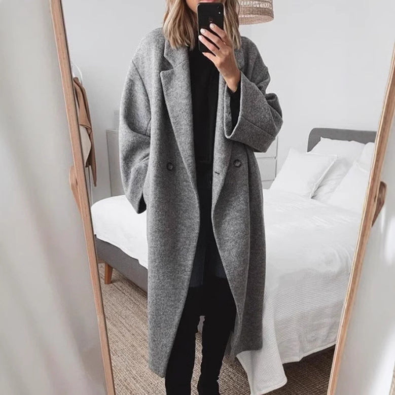Manteau en laine oversize pour femmes avec patte de boutonnage double et coupe élégante Levoire