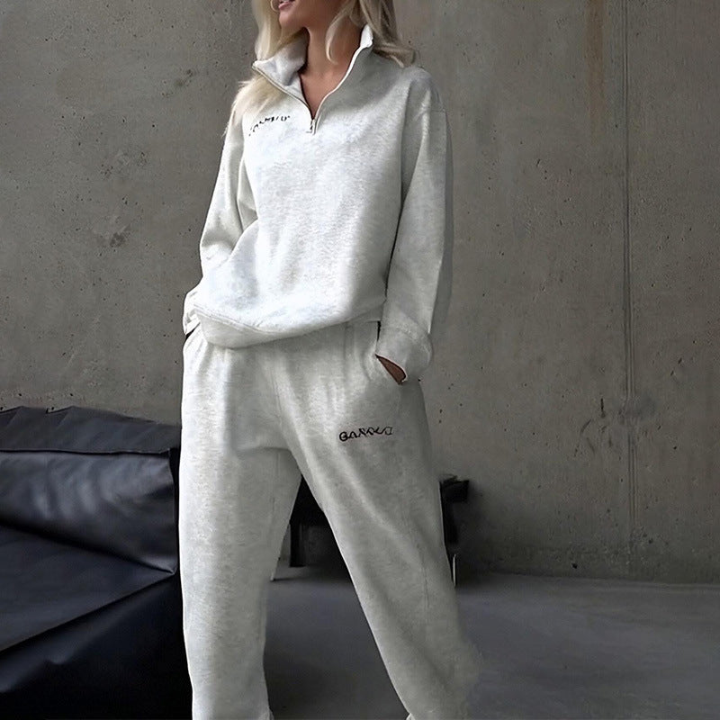 Ensemble de détente sportif pour femmes avec col haut et coupe ample Levoire