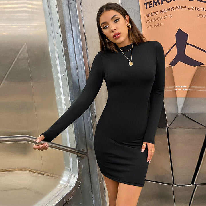 Robe mini ajustée pour femme avec col haut et manches longues Levoire