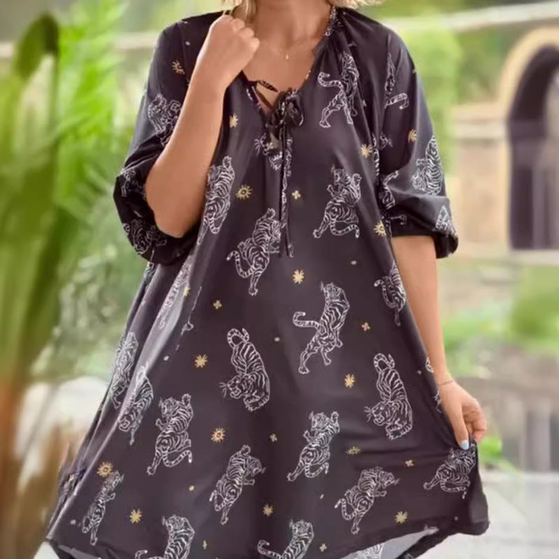 Levoire | Robe plus décolleté en V à manches courtes Robe imprimée