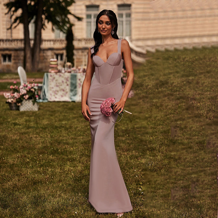 Robe Maxi Élegante pour Femmes avec Décolleté en V Profond et Silhouette Ajustée Levoire