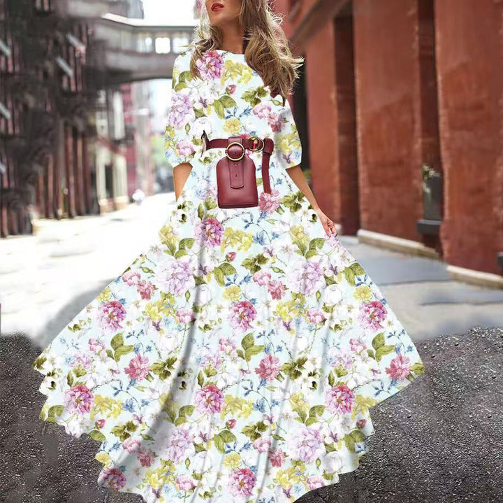 Levoire | Dress décontracté lumineux de vacances longue Blanc de base léger fleurs violettes