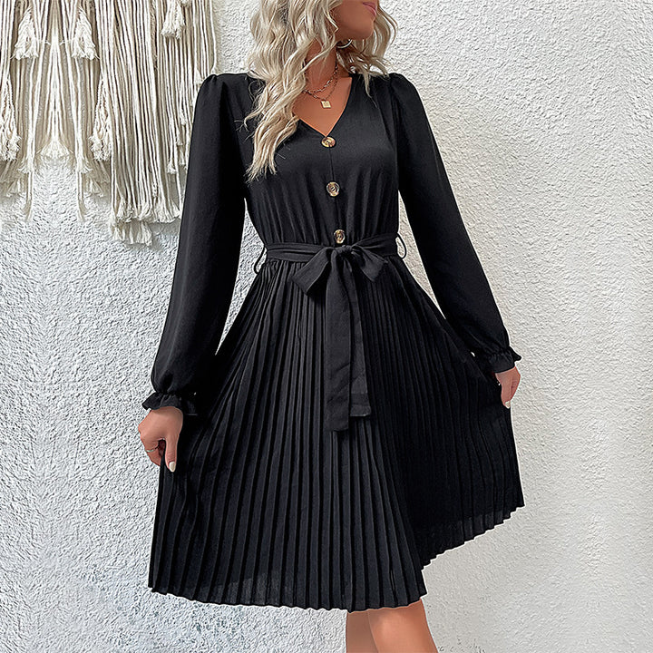 Robe portefeuille plissée pour femmes avec détails de boutons et ceinture à la taille Levoire