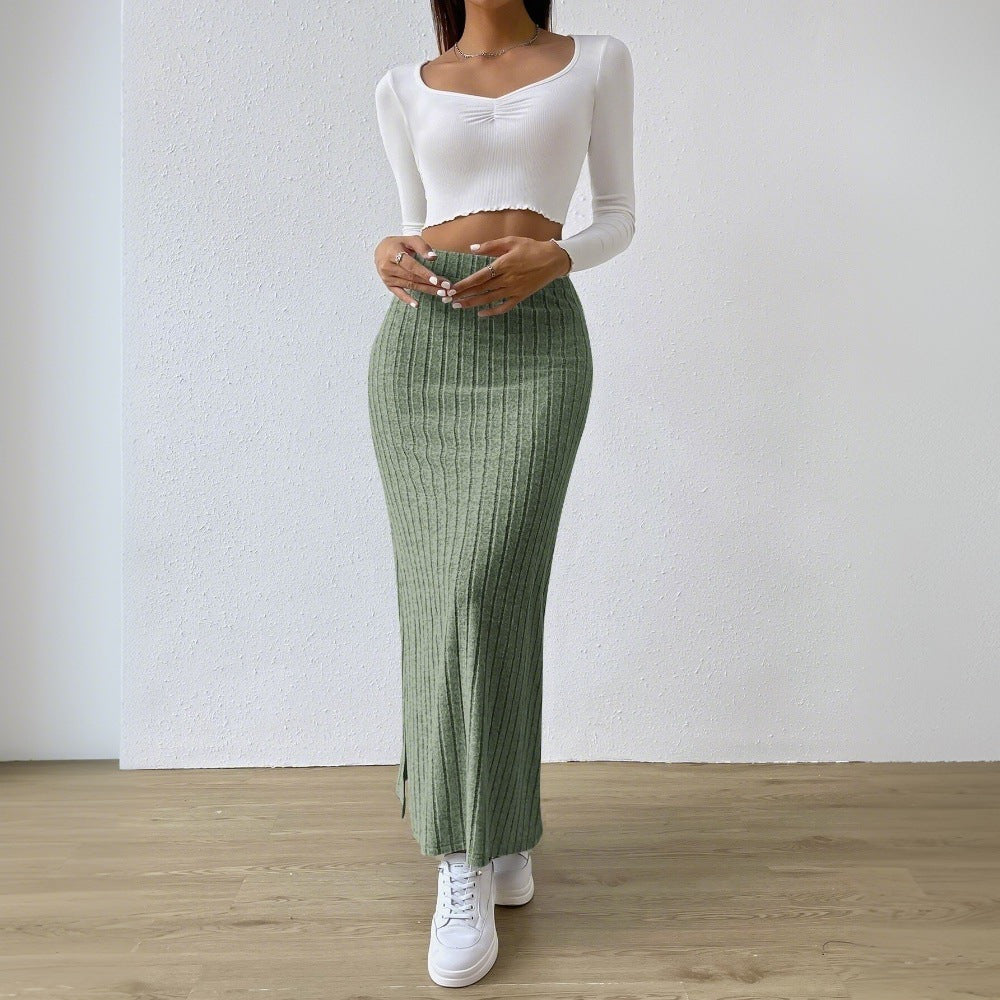 Jupe maxi pour femmes avec un design côtelé élégant et une fente sur le côté Levoire