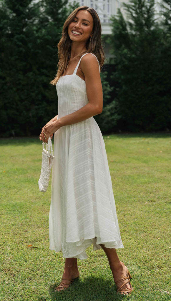 Robe maxi sans manches pour femmes avec jupe fluide et coupe sophistiquée Levoire