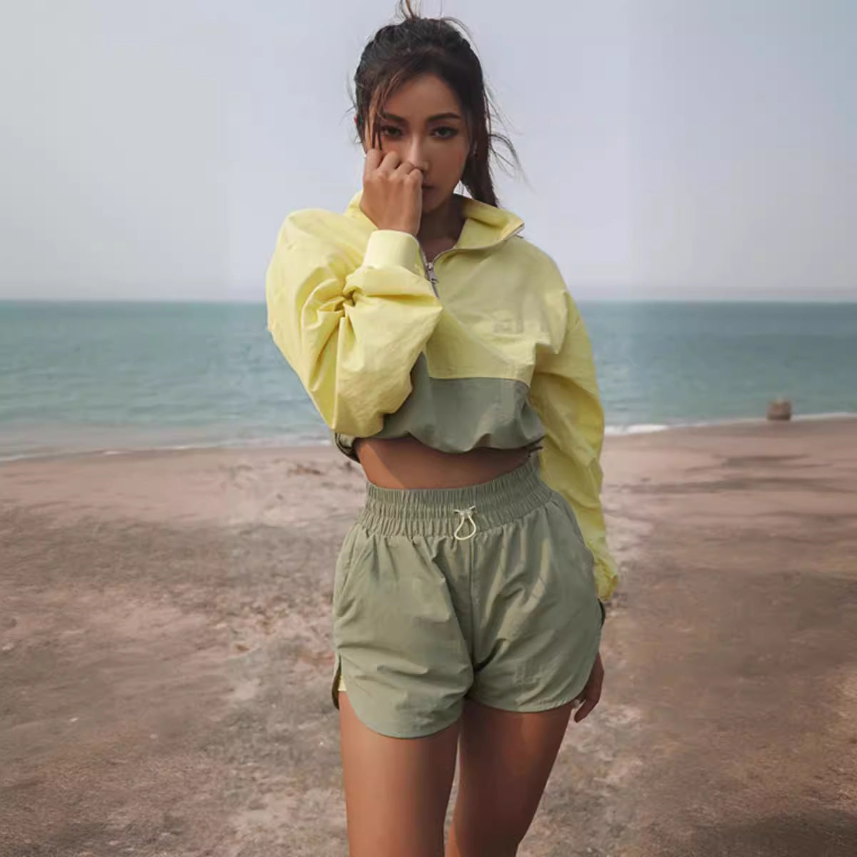 Levoire | Ensemble décontracté pour femmes en haut et short relaxant Assemblage vert