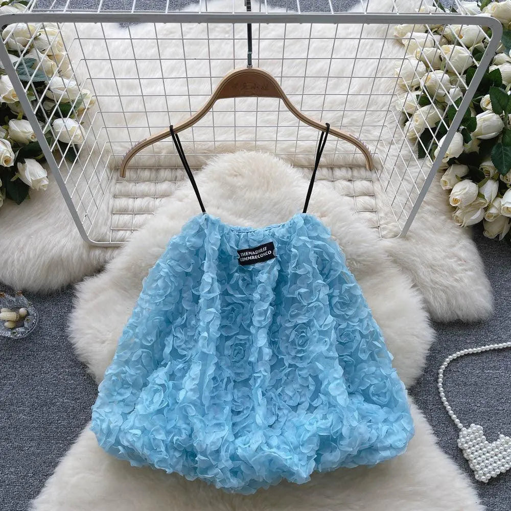 Levoire | Haut court avec des fleurs en 3D Bleu ciel Taille libre