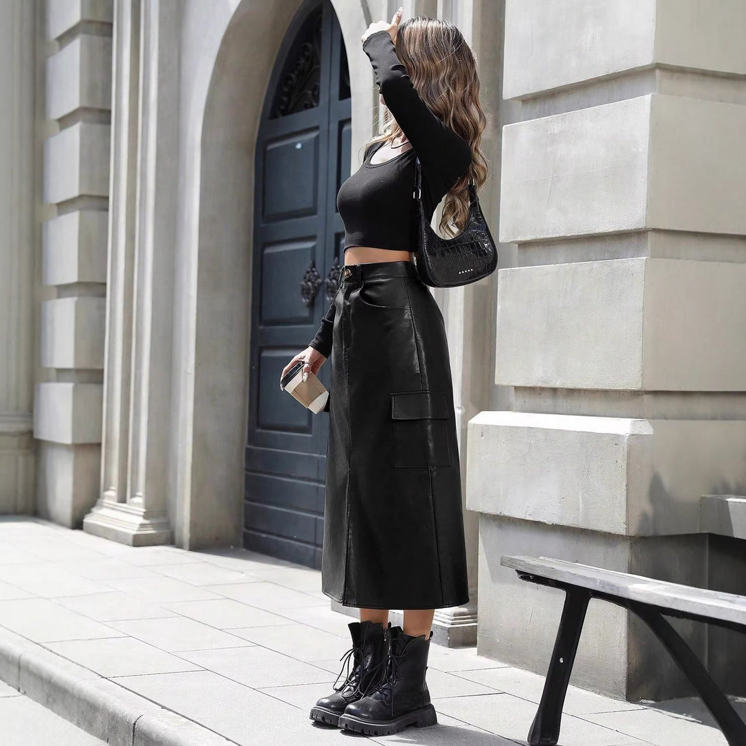 Jupe midi pour femme en similicuir avec poches pratiques et une fente élégante Levoire