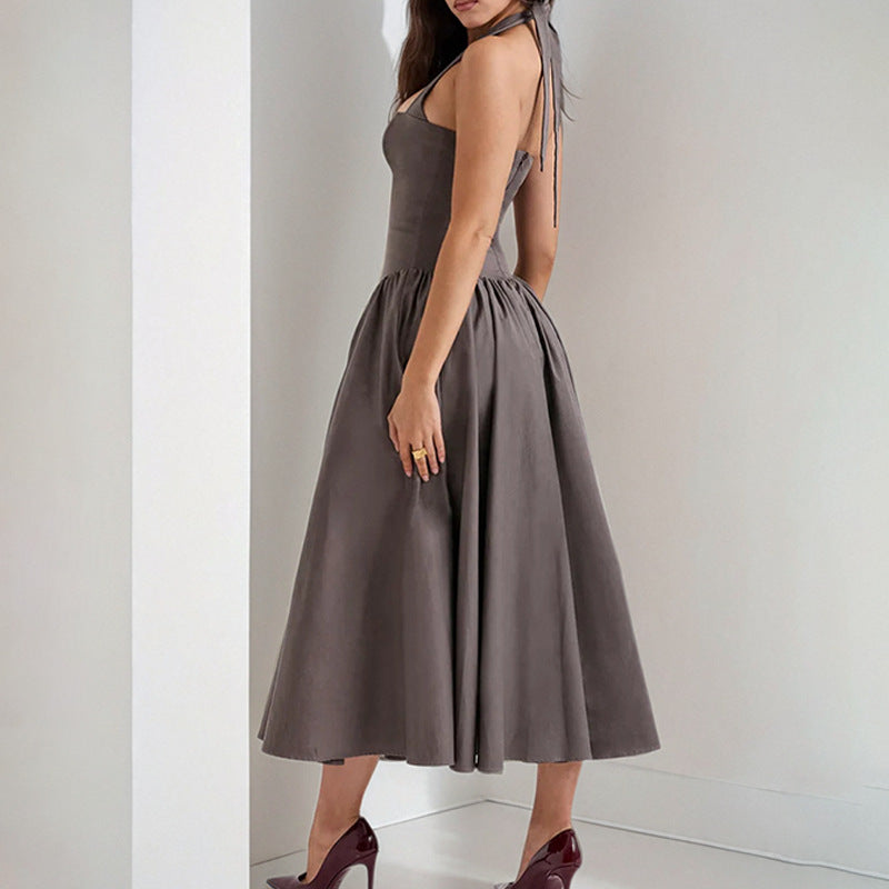 Robe de soirée pour femmes de haute qualité avec décolleté en cœur profond et jupe volumineuse Levoire