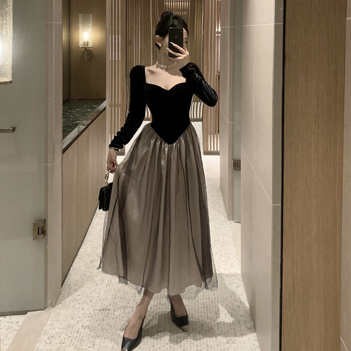 Levoire | Robe en tulle avec une fente en velours fini