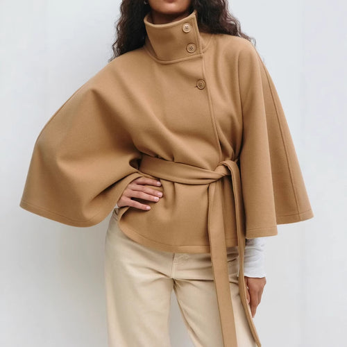 Veste de transition pour femmes avec une coupe large et une couture élégante Levoire