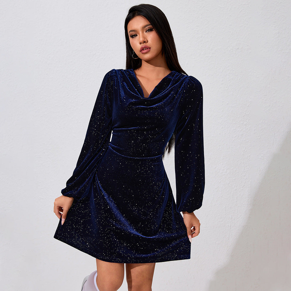 Robe en velours élégante pour femmes avec accents étincelants Levoire