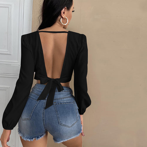 Top court pour femmes avec décolleté en V profond et élégantes manches bouffantes Levoire