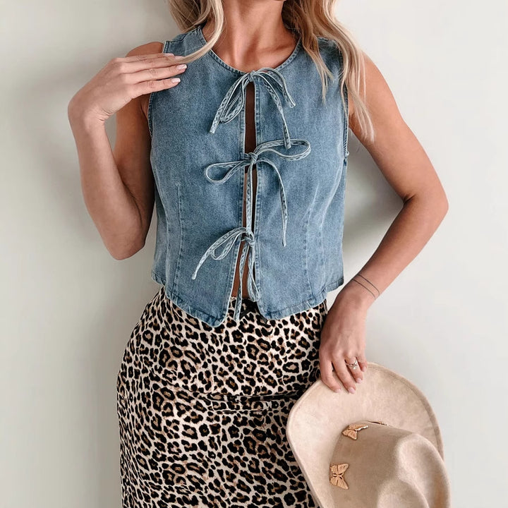 Veste en jean pour femmes avec un design à la mode en dentelle