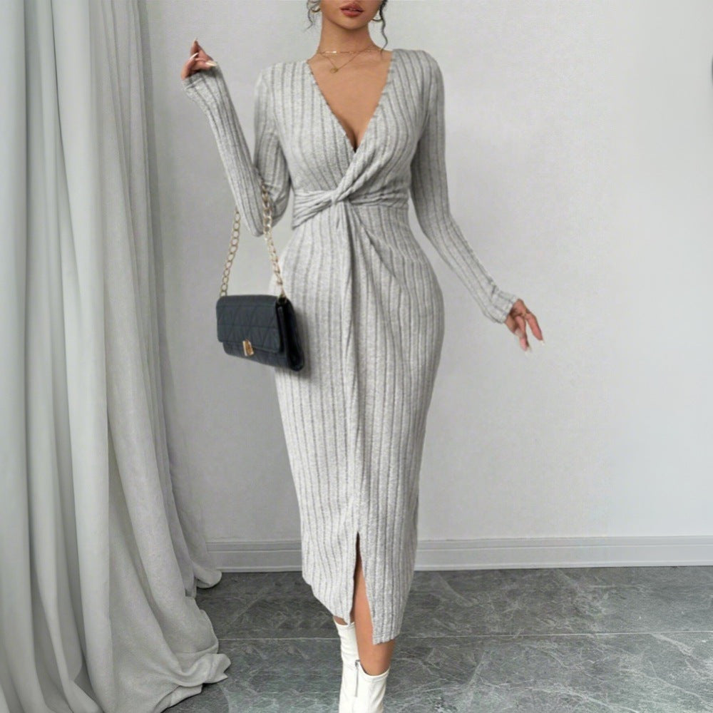 Robe midi ajustée pour femme avec détail twist et fente latérale Levoire