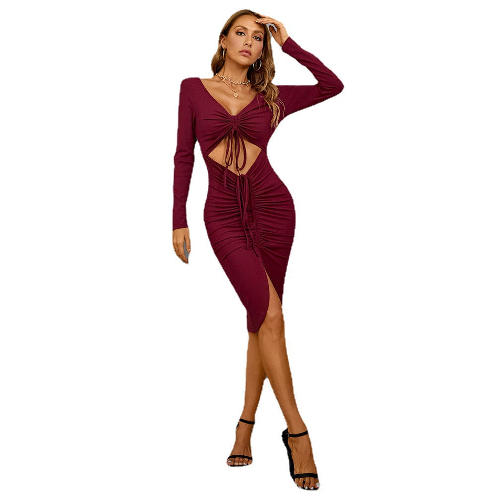 Robe midi ajustée pour femme avec des détails froncés et des détails découpés Levoire