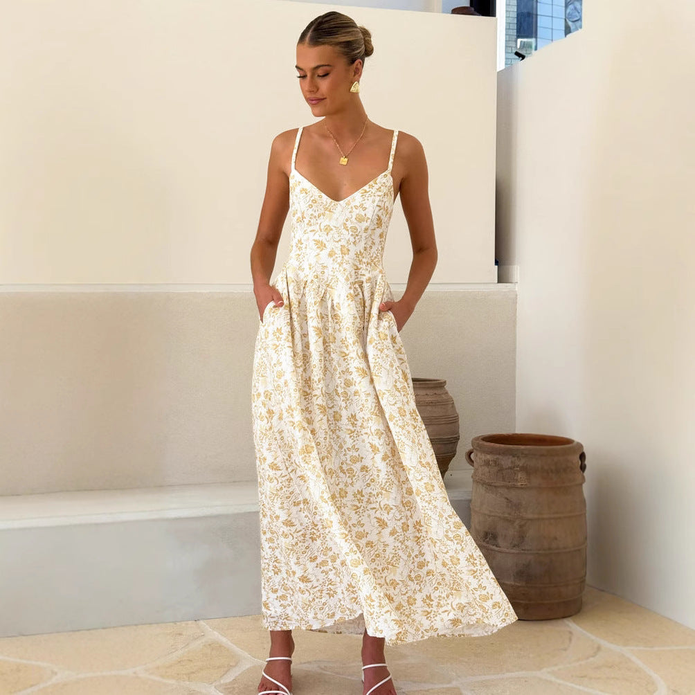 Robe maxi élégante pour femmes avec motif floral fin et délicates bretelles spaghetti Levoire
