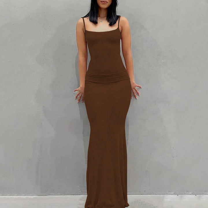 Robe maxi élégante pour femme avec des fines bretelles spaghetti et une coupe fluide Levoire