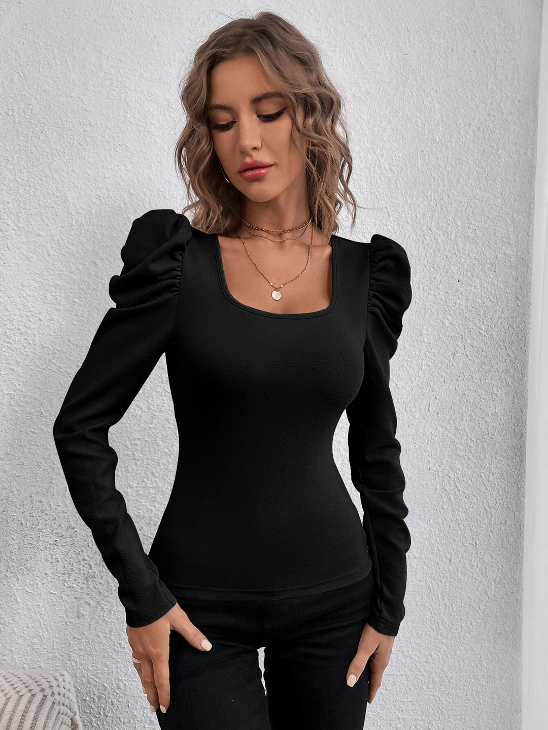 Top à manches longues pour femmes avec détails de manches bouffantes Levoire