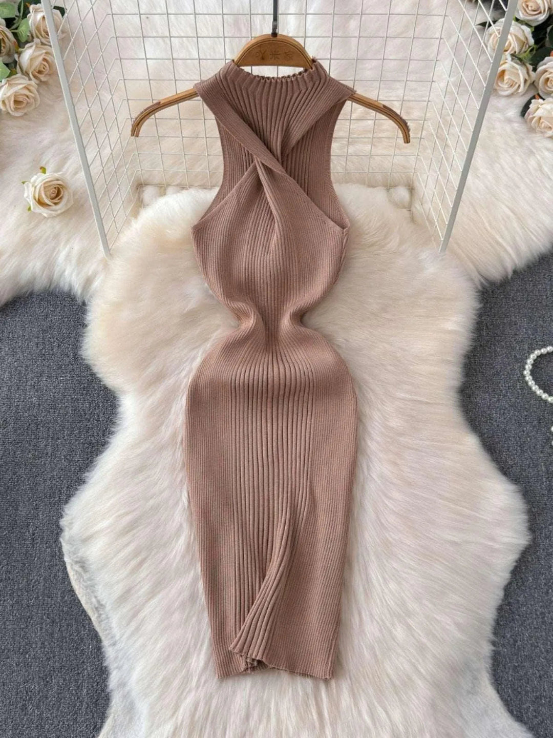 Levoire | Tenue de soirée à encolure américaine en tricot