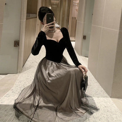 Levoire | Robe en tulle avec une fente en velours fini