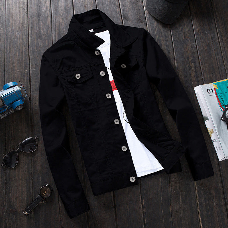 Veste en denim légèrement cintrée pour femme avec des détails à la mode Levoire