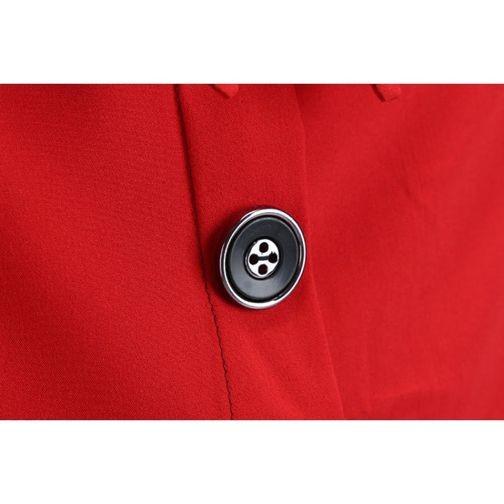 Robe évasée pour femmes avec patte de boutonnage élégante et ceinture ajustée Levoire
