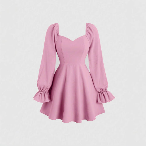 Robe mini femme avec manches bouffantes et décolleté en cœur chic Levoire